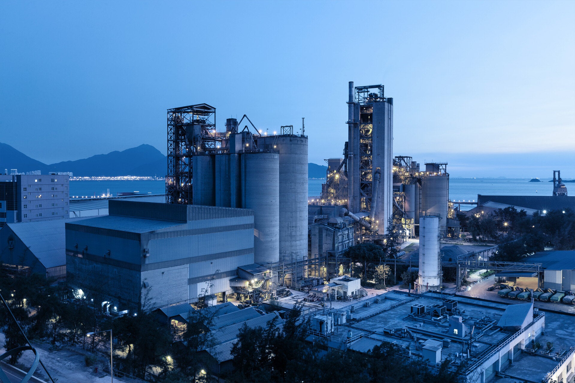 Industrial chemical plant at dusk
